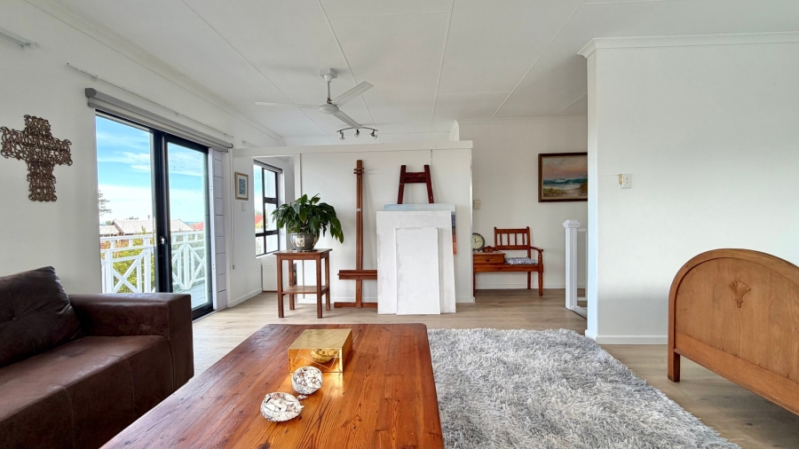 3 Bedroom Property for Sale in Heuningkloof Western Cape